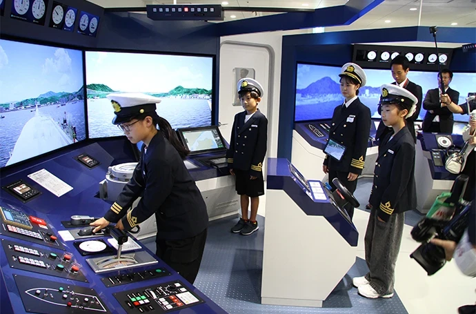 KidZania Fukuoka’s Ship-Handling Simulator
