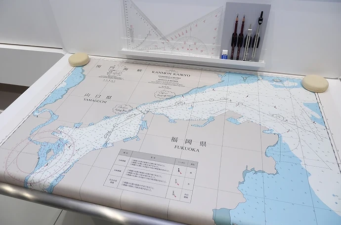 The nautical chart depicting the Kanmon Strait is of professional quality