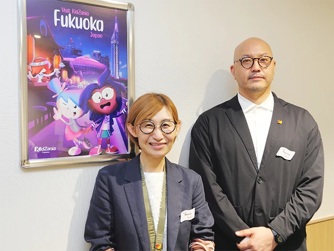 Kazuma Sugihara (right), general manager of the Content Department in the Business Development Division of the KCJ GROUP, with Yukiko Nagata, a manager in the same department