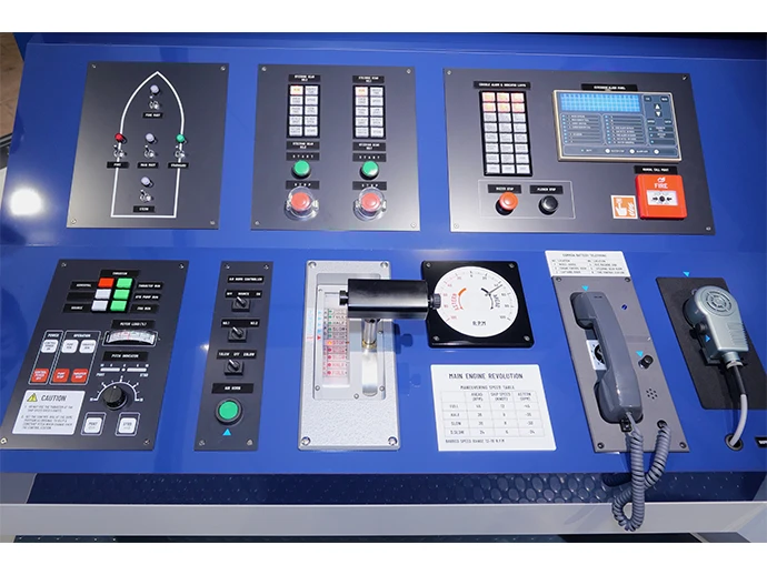 A vessel simulator introduced with the cooperation of Japan Marine Science Inc., an NYK Group company.