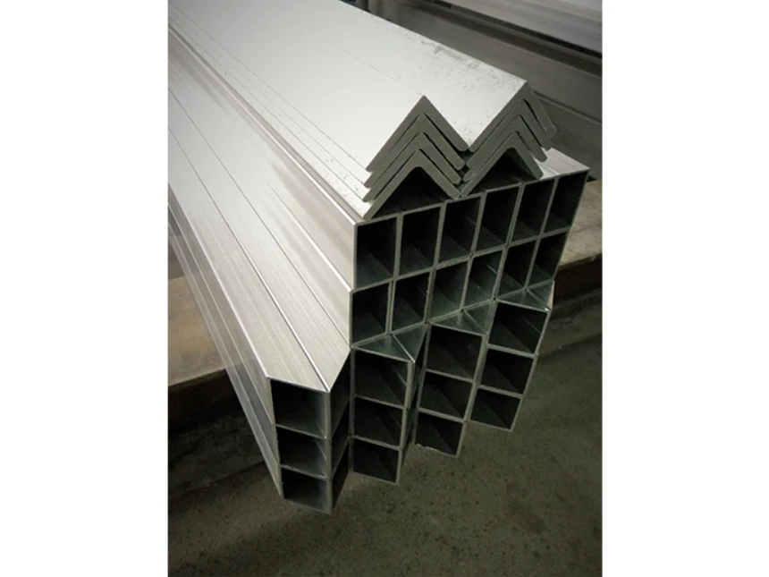 Image of steel products being loaded 