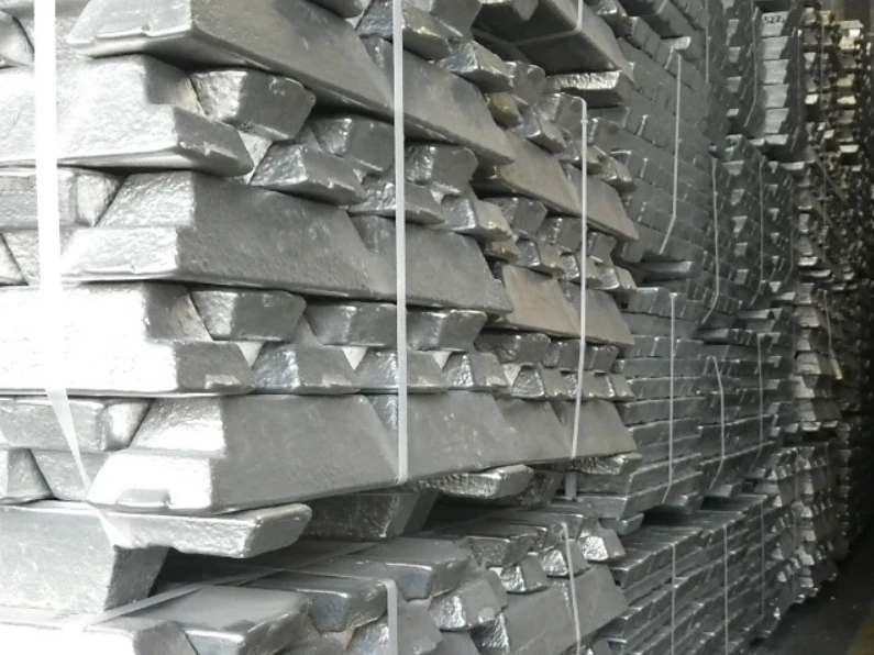 Image of aluminum ingots being loaded