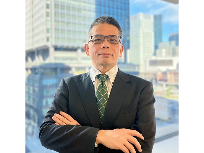 Mr.Hayashi