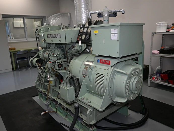 Test engine: a reused generator from the tugboad Sakigake