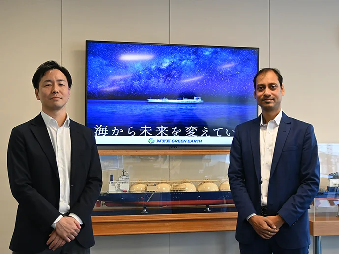 Atsushi Nakazono (left) and Prem Prakash (right) 