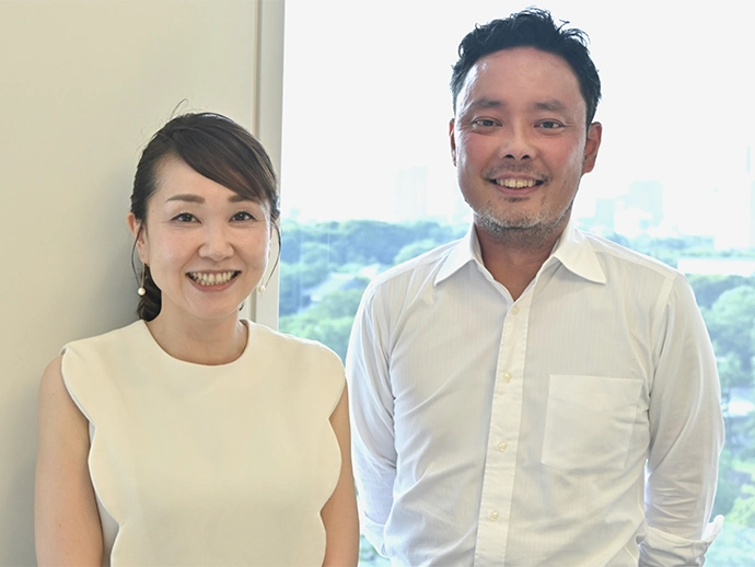 (左)サステナビリティ経営グループ サステナビリティイニシアティブチーム 長澤香 (右)サステナビリティ経営グループ 鈴木雄一