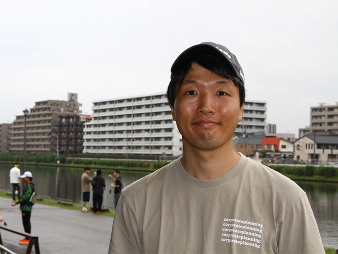 富澤優貴（日本郵船・企画グループ） コックスとして「一般男子」レースにも出場し好成績をマーク 