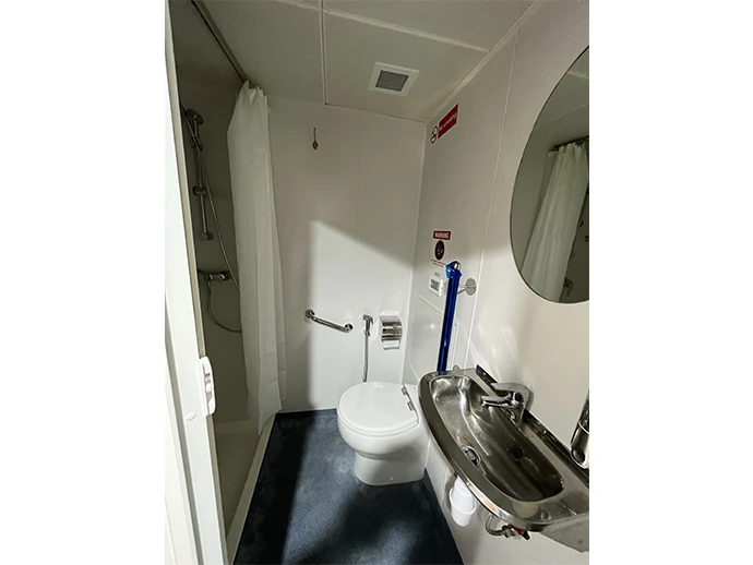 共用のトイレ・シャワースペース