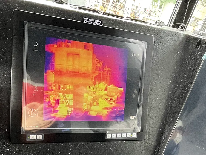 赤外線カメラで夜間作業を支援
