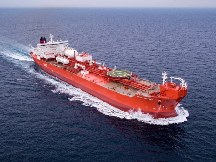 シャトルタンカー