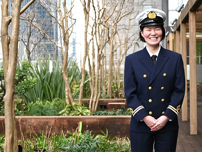 日本郵船初の女性機関長の矢野