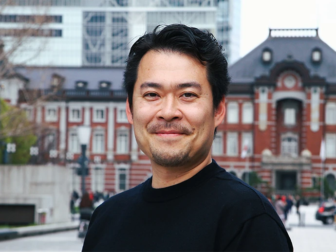 日本郵船 サステナビリティ経営グループ サステナビリティ経営チーム・小林さん、 Shocking Pinkチーム所属