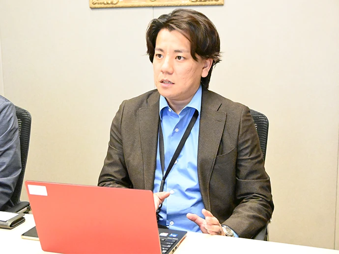 脱炭素グループ・カーボントレーディングチーム 五十川 宜孝